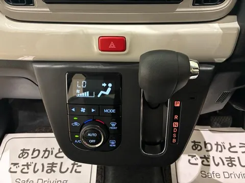 Daihatsu Mira Tocot