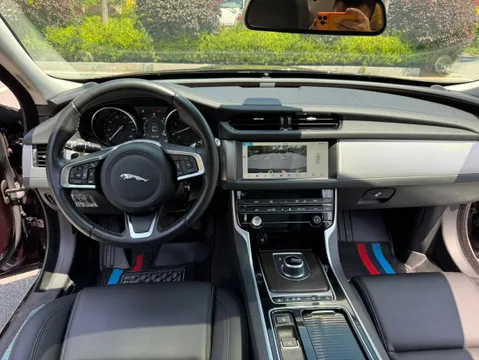 Jaguar XFL