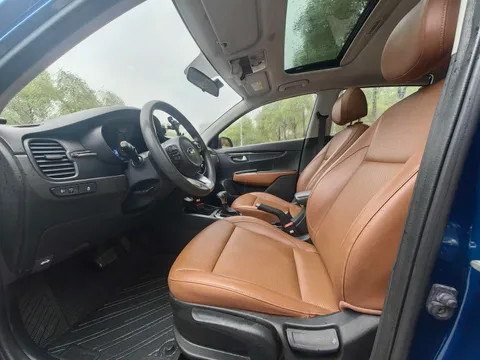 Kia KX
