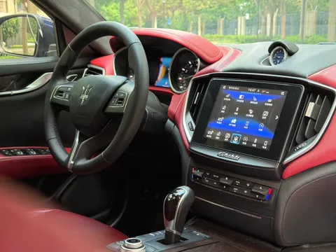 Maserati Ghibli