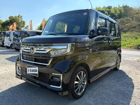 Honda N-BOX Custom