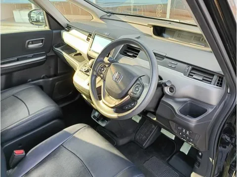Honda Freed Plus