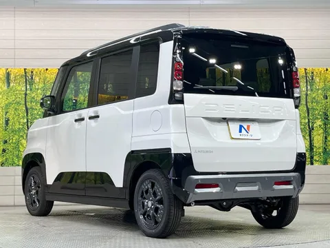 Mitsubishi Delica Mini