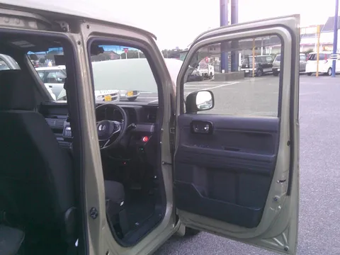 Honda N-VAN Plus Style