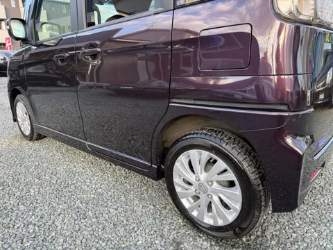 Suzuki Spacia