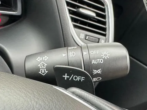 Mazda Axela Sport