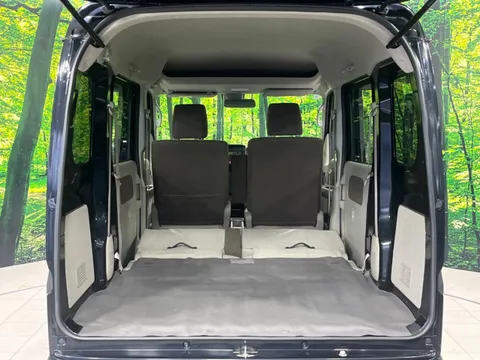 Mitsubishi Minicab Van