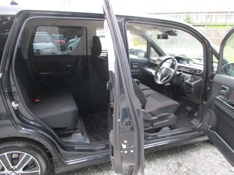 Suzuki Wagon R Stingray