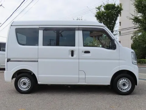 Nissan Clipper