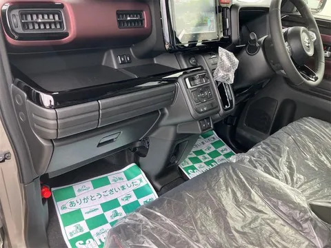 Suzuki Spacia Custom