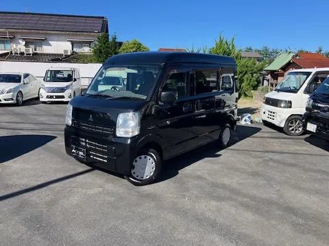 Mitsubishi Minicab Van