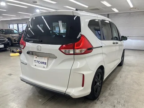Honda Freed Plus