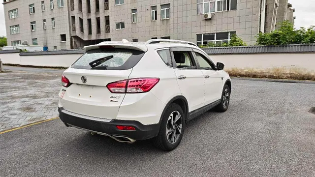 Dongfeng AX7