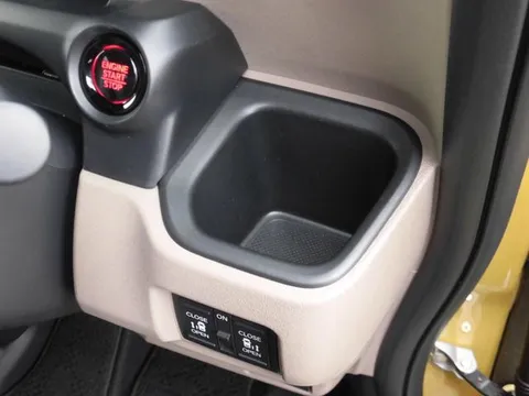 Honda N-BOX Joy