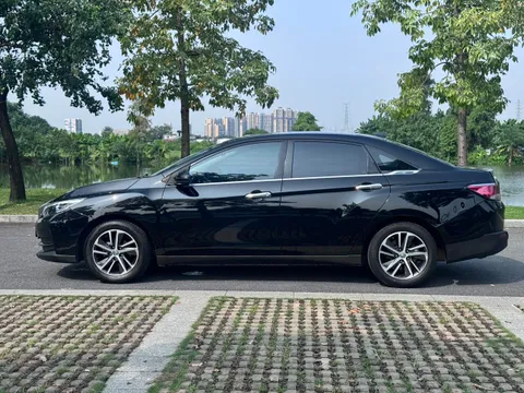 Venucia D60
