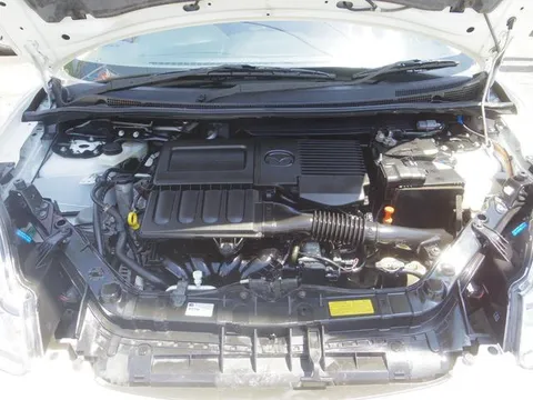 Mazda Verisa