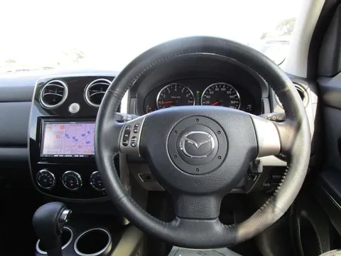 Mazda Verisa