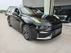 Lynk & Co 03