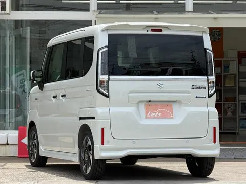 Suzuki Spacia Custom
