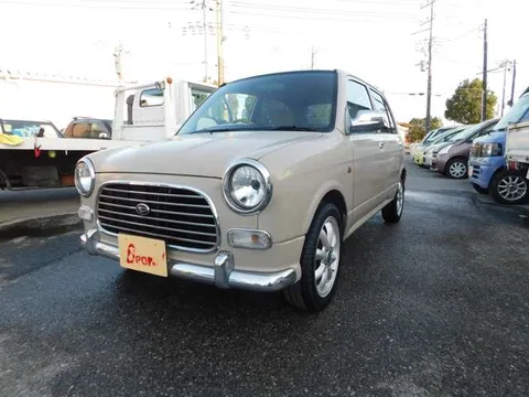 Daihatsu Mira Gino