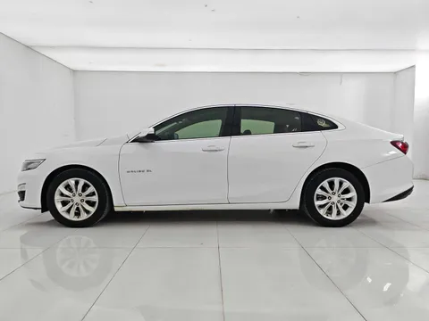 Chevrolet Malibu XL