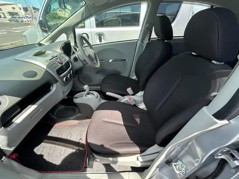 Mitsubishi I
