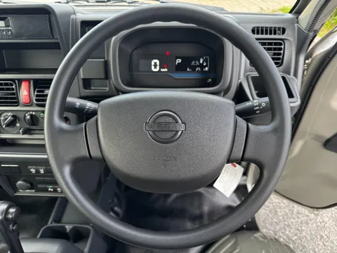 Nissan Clipper Truck