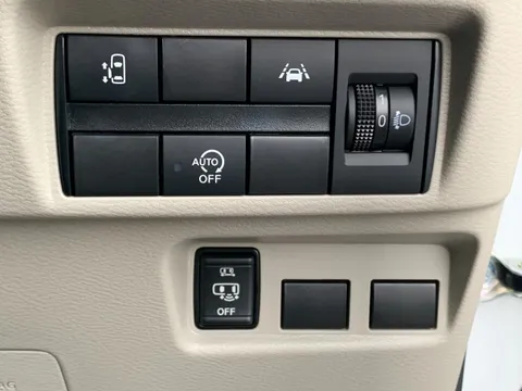 Mitsubishi eK Space