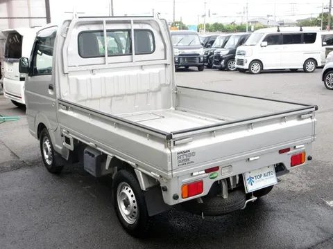 Nissan Clipper Truck