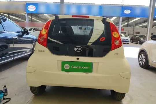 BYD F0