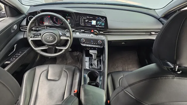 Hyundai Elantra (Avante)