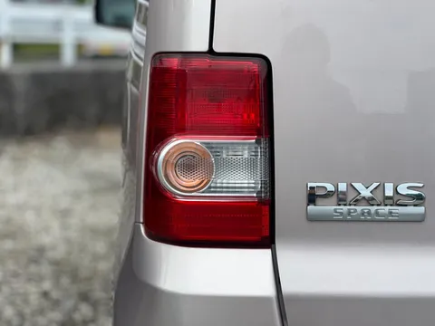 Toyota Pixis Space
