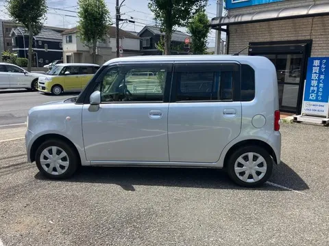 Toyota Pixis Space