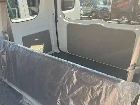 Mitsubishi Minicab Van