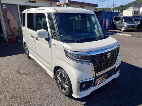 Suzuki Spacia Custom