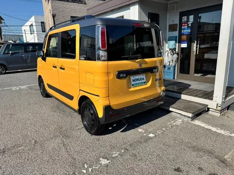 Suzuki Spacia Gear