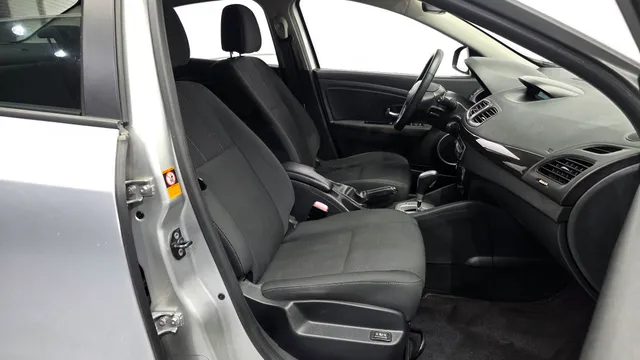 Renault SM3