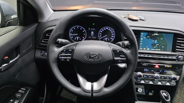 Hyundai Elantra (Avante)