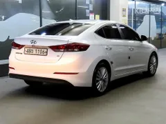 Hyundai Elantra (Avante)