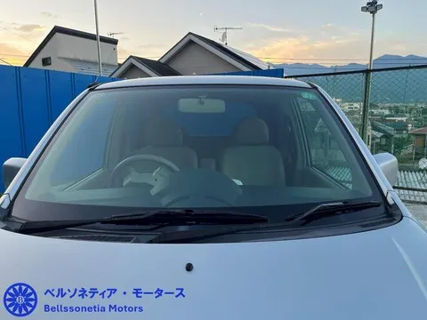 Nissan Otti