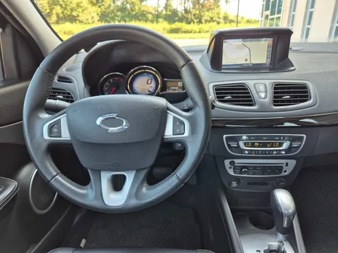 Renault SM3