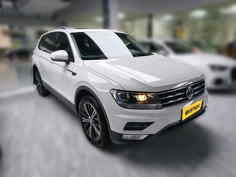 Volkswagen Tiguan L