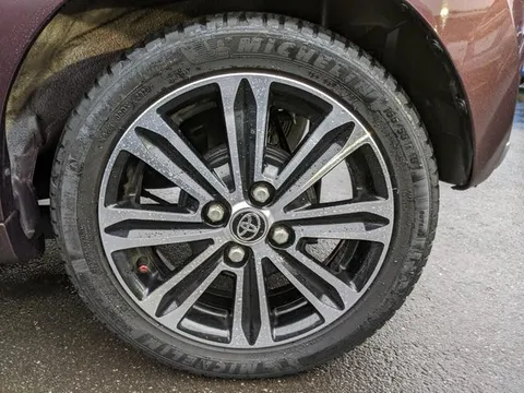 Toyota Pixis Joy