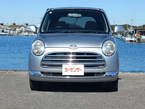 Daihatsu Mira Gino
