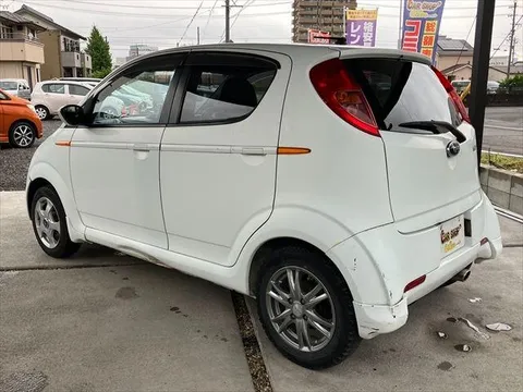Subaru R2