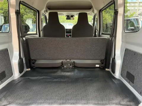 Mitsubishi Minicab Van