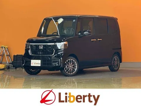 Honda N-BOX Custom
