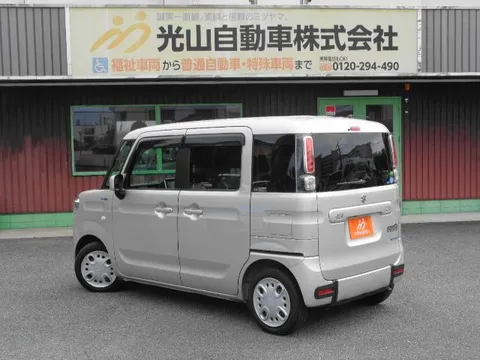 Suzuki Spacia