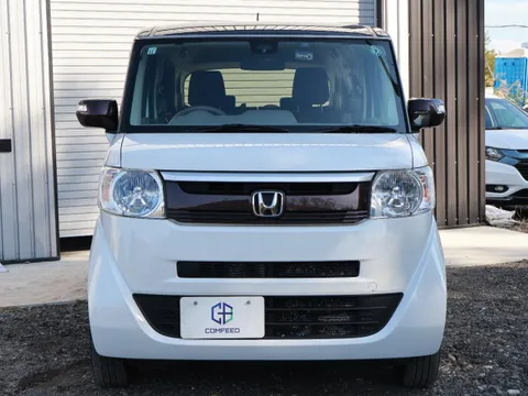 Honda N-BOX Slash