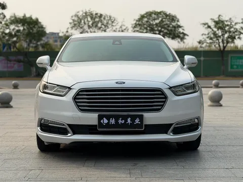 Ford Taurus